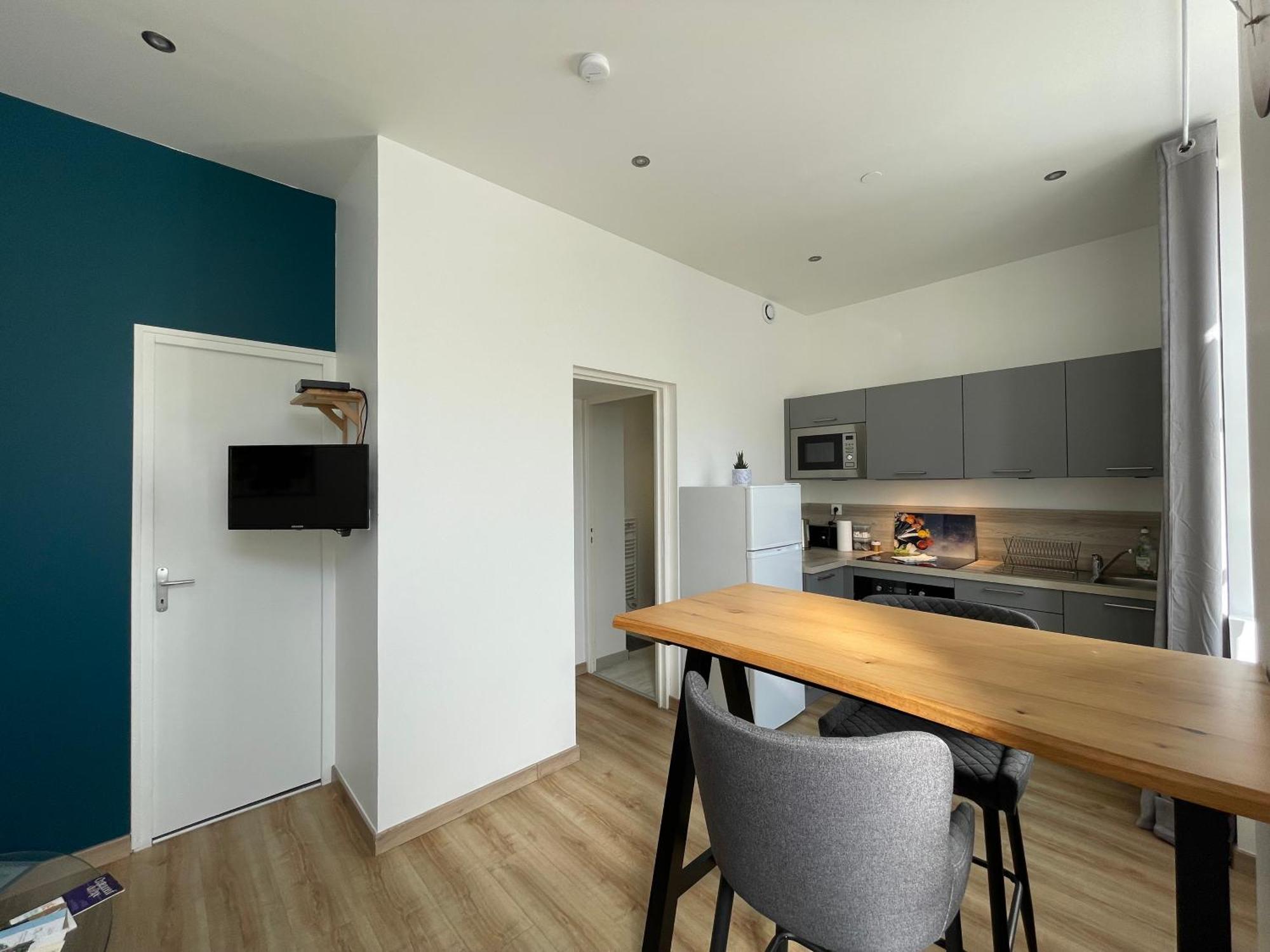 Bel Appartement, 2 Lits Doubles, Parking Gratuit Chablis Exterior foto